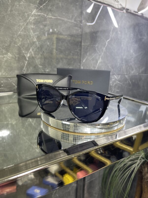 Tomford Cat Eye Siyah Cam Gold detay 468