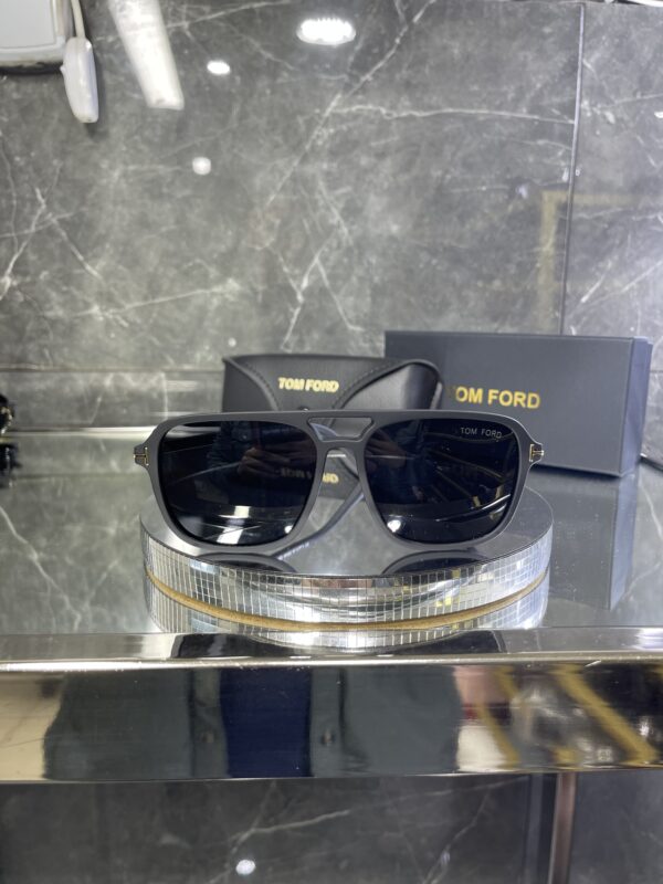 Tomford Mat Siyah cam Siyah çerçeve 466