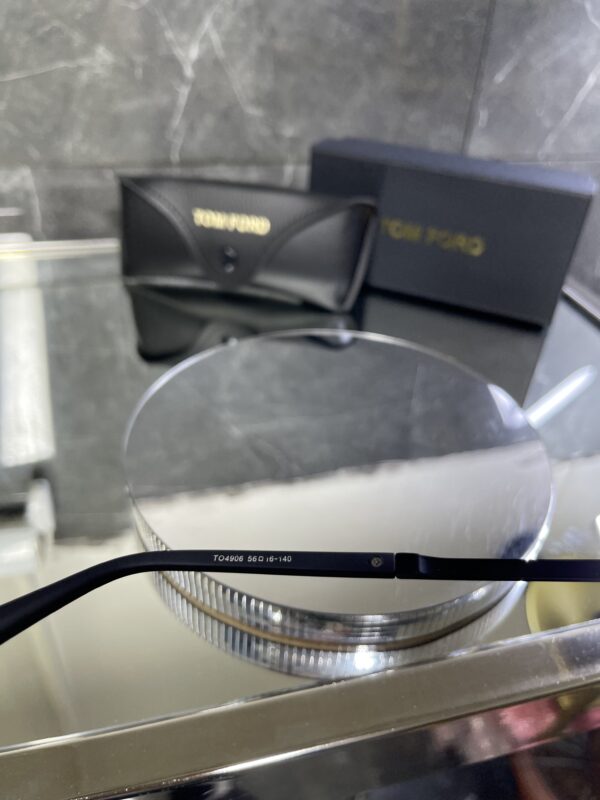Tomford Mat Siyah cam Siyah çerçeve 466