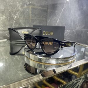 Dior Cat eye Siyah çerçeve renkli cam 459