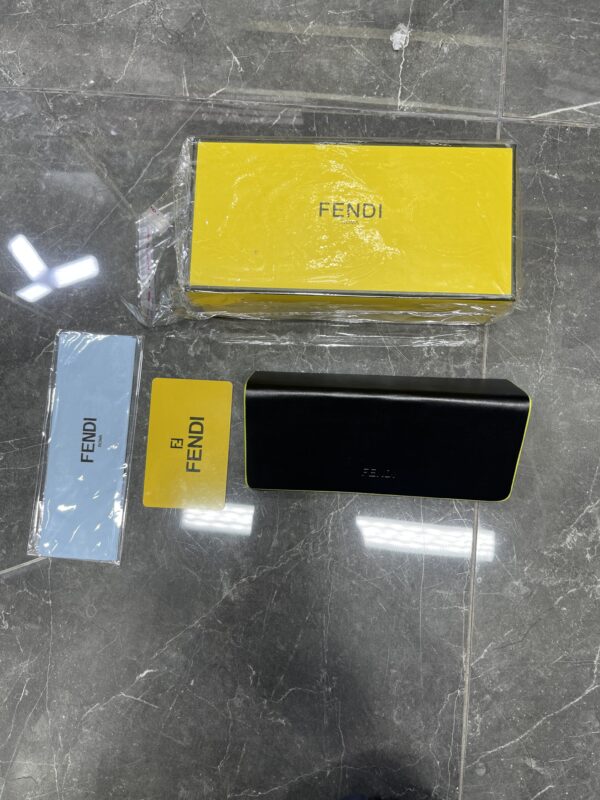 Fendi Orjinal Gözlük Kutusu Seti