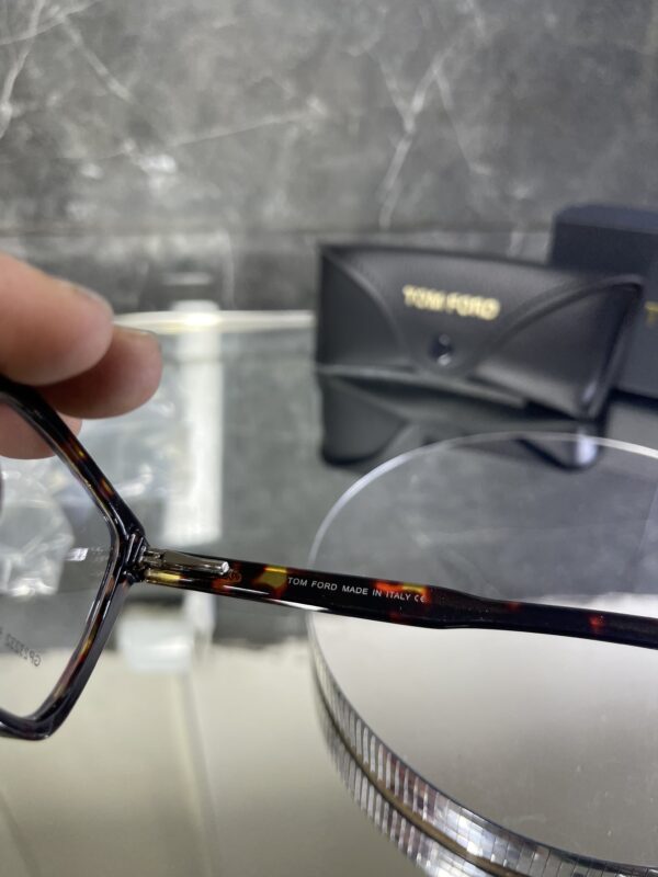 Tomford Leopar çerçeve şeffaf cam 444