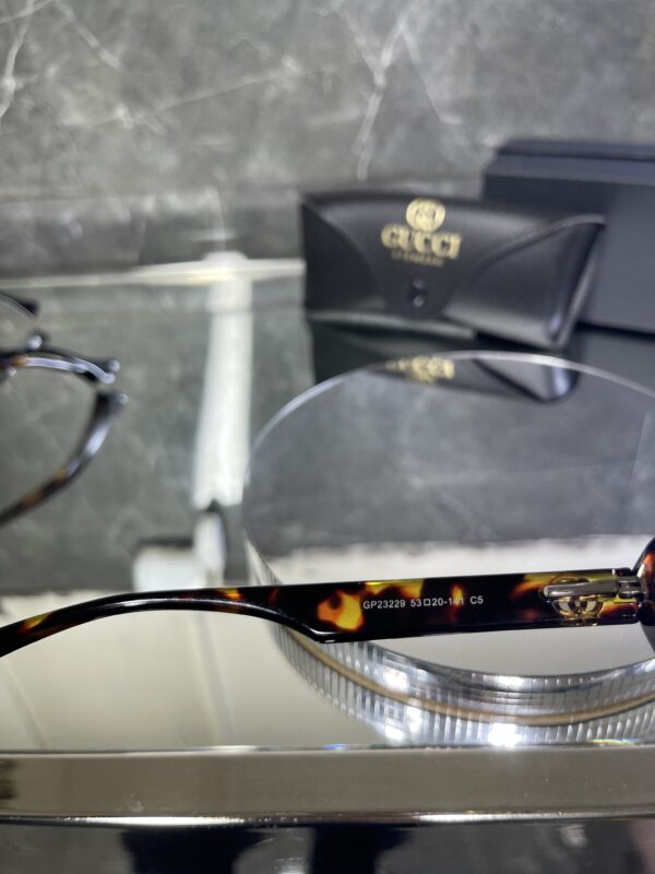 Gucci Leopar çerçeve şeffaf cam 441