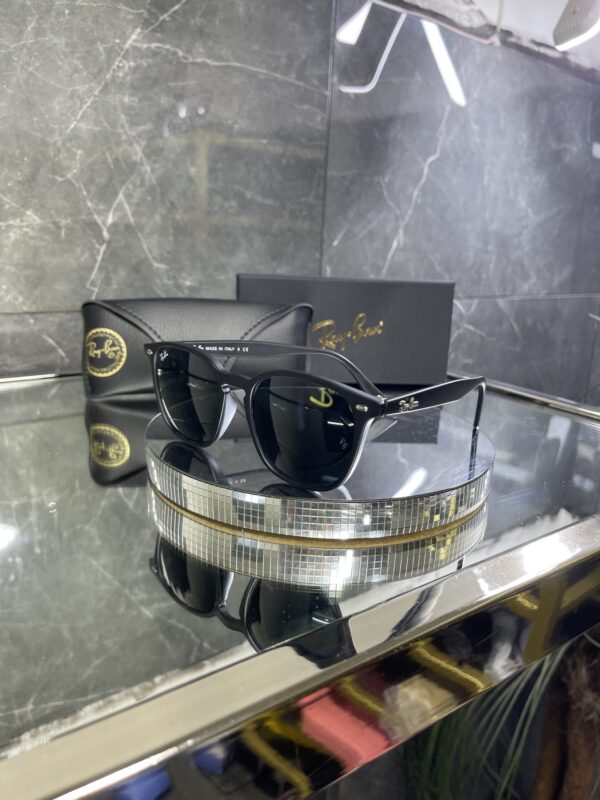 Rayban geometrik mat çerçeve siyah cam 486