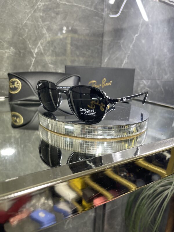 Rayban P Siyah parlak çerçeve siyah cam 478