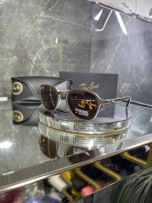 Rayban P Kahve çerçeve kahve cam 477