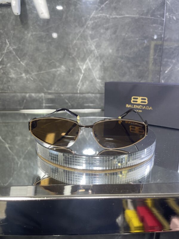Balenciaga geometrik 474