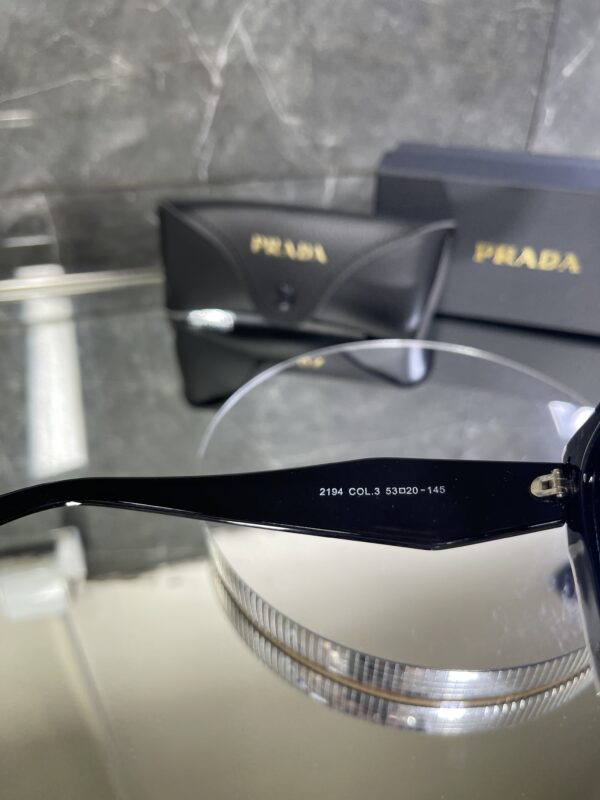 Prada Siyah beyaz 495