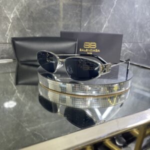 Balenciaga Gümüş çerçeve siyah cam 506