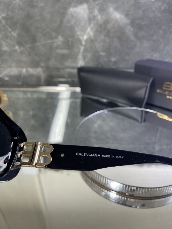 Balenciaga siyah cam siyah çerçeve 501