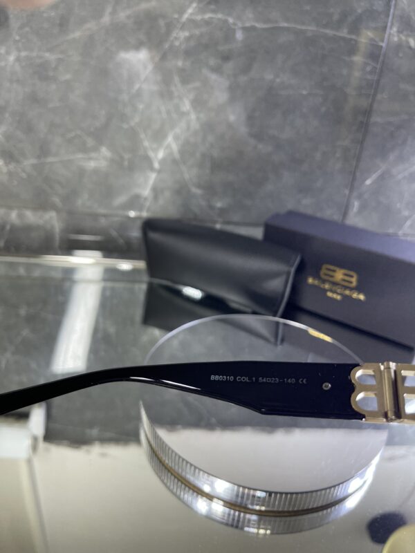 Balenciaga siyah cam siyah çerçeve 501