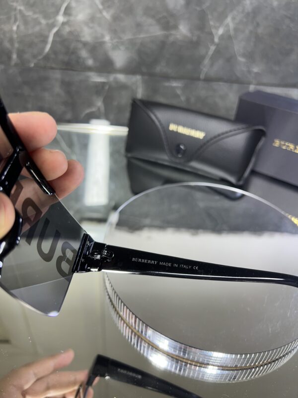 Burberry BE 4291 Siyah cam 415