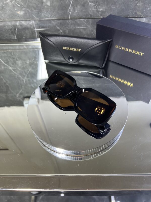Burberry BB kahve cam 412