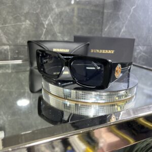 Burberry BB siyah cam 413