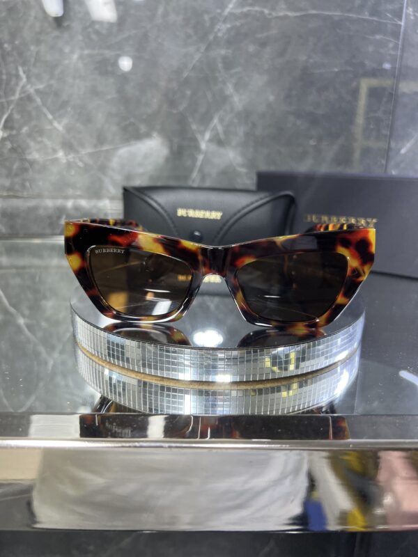 Burberry Cat Eye Leopar çerçeve kahve cam 417