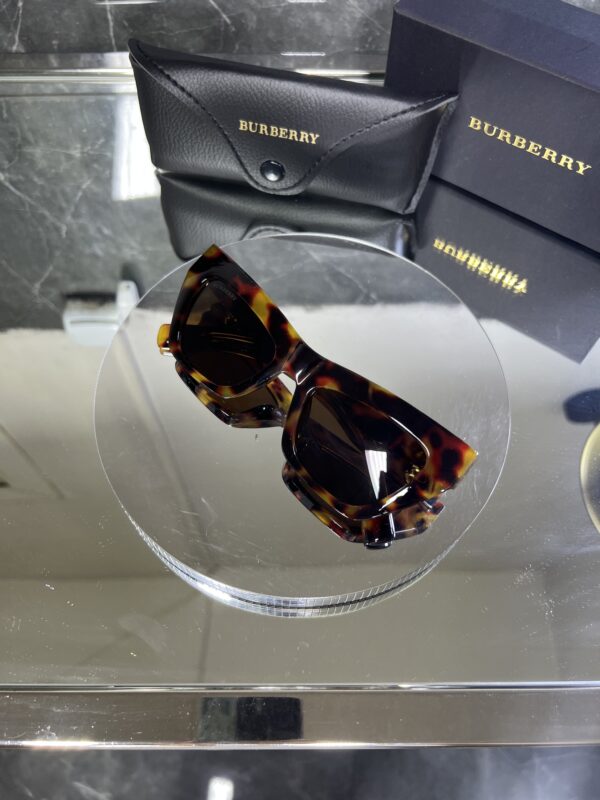 Burberry Cat Eye Leopar çerçeve kahve cam 417