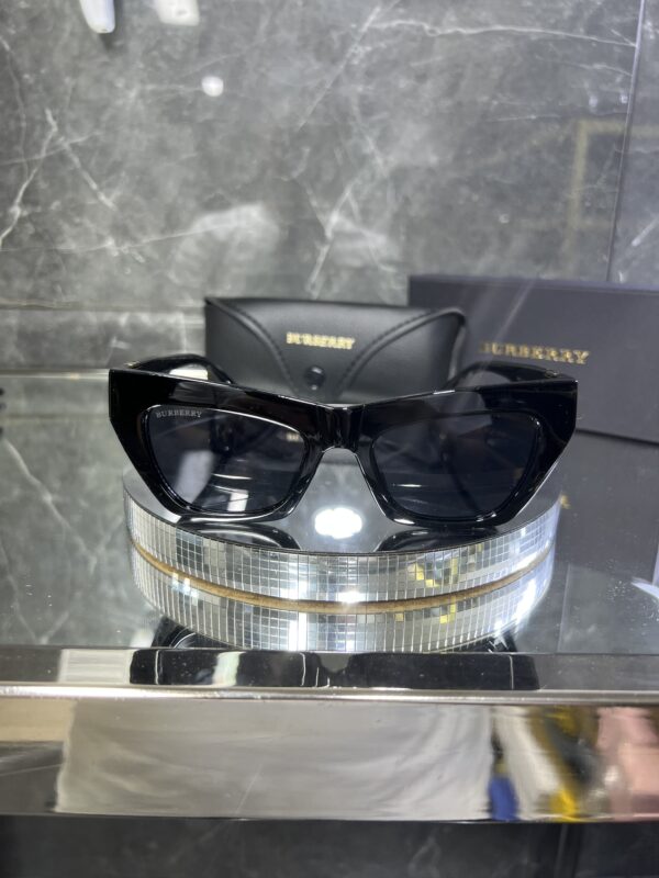 Burberry Cat Eye Siyah cam 416
