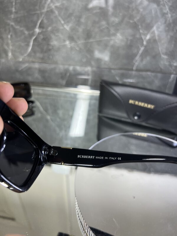 Burberry Cat Eye Siyah cam 416