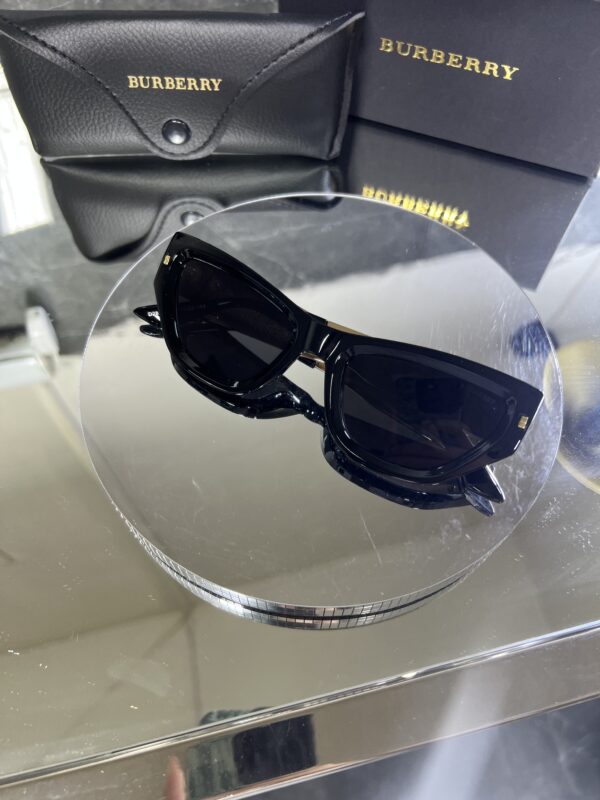 Burberry cat eye siyah cam gold aksesuar 411