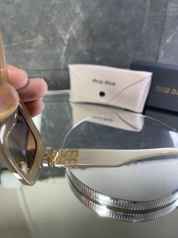Miu Miu Geometrik Çerçeve 545