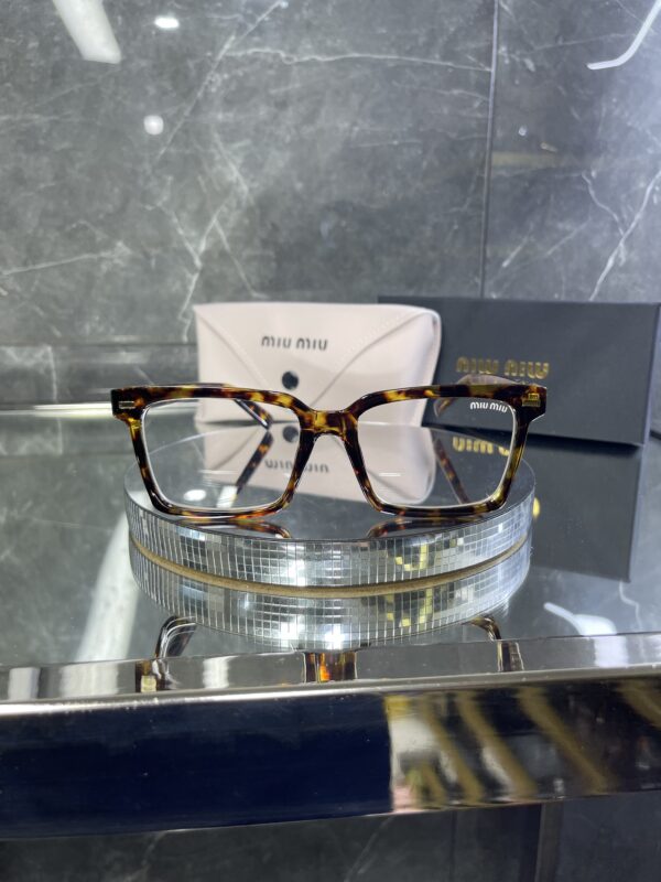 Miu Miu Kare Leopar Çerçeve Şeffaf cam 540