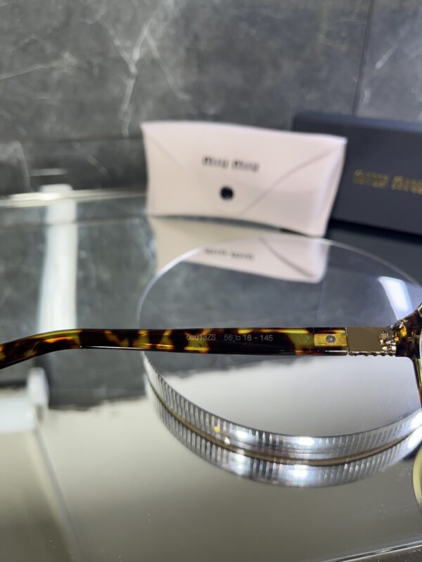 Miu Miu Kare Leopar Çerçeve Şeffaf cam 540