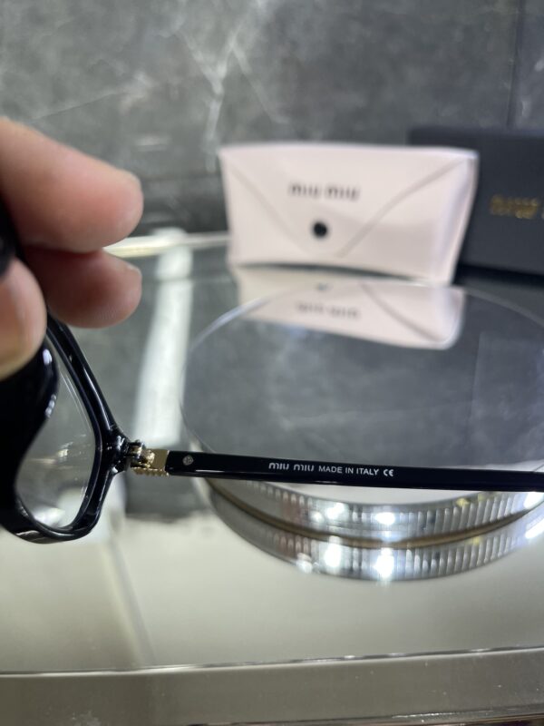 Miu Miu geometrik siyah çerçeve şeffaf cam 536