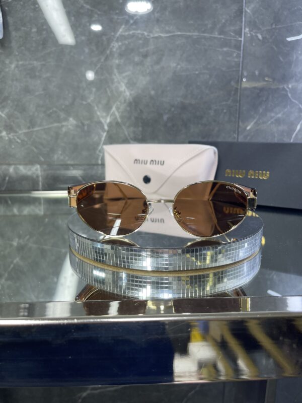 Miu Miu Oval kahve cam 533