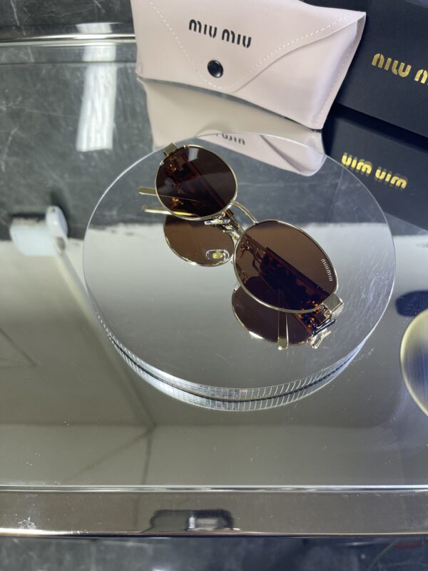 Miu Miu Oval kahve cam 533