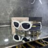 Miu Miu Cat Beyaz Çerçeve Siyah cam Gold detay 528