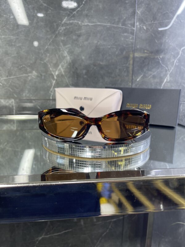 Miu Miu Geometrik Leopar Çerçeve kahve cam 523
