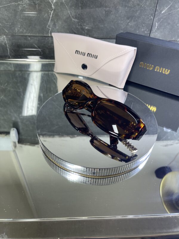 Miu Miu Geometrik Leopar Çerçeve kahve cam 523