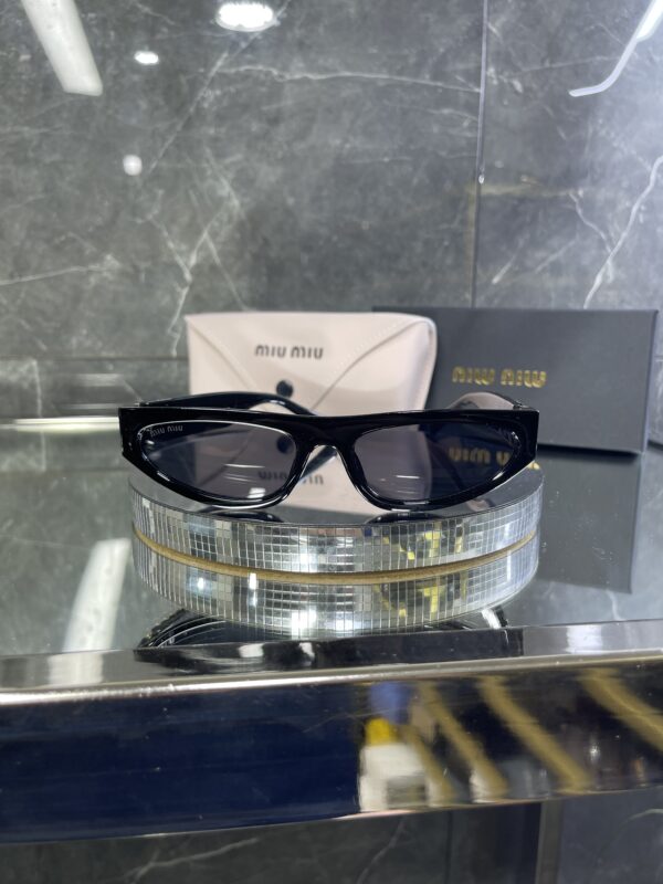 Miu Miu Siyah cam Siyah kemik çerçeve 522