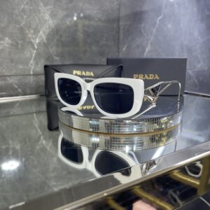 Prada Cat Eye Beyaz çerçeve Siyah cam 567