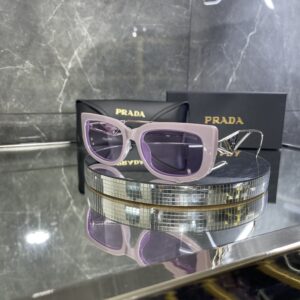 Prada Cat Eye Lila çerçeve Lila cam 566