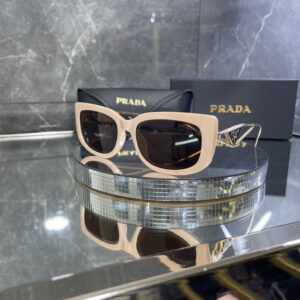 Prada Cat Eye Pudra Çerçeve Kahve cam 565