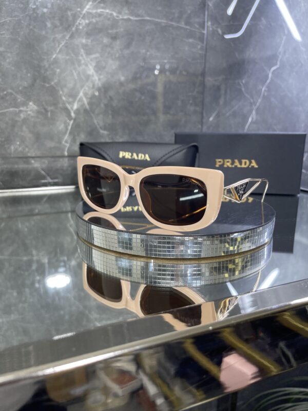 Prada Cat Eye Pudra Çerçeve Kahve cam 565
