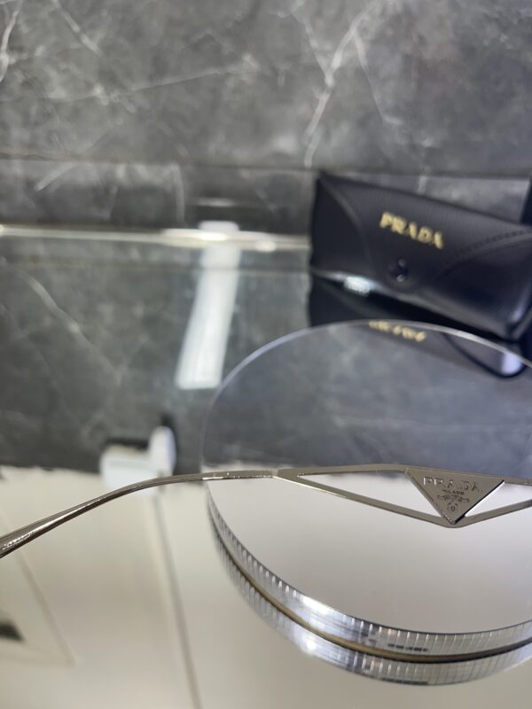 Prada Cat Eye Siyah çerçeve Gümüş Detay 562