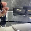 Prada Kare Siyah Metal çerçeve siyah cam 563
