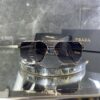 Prada Kare Gold Metal çerçeve siyah Degrade cam 561