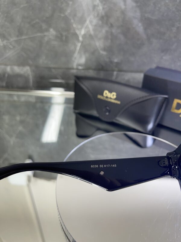 Dolcegabbana Kare Çerçeve Siyah cam 550