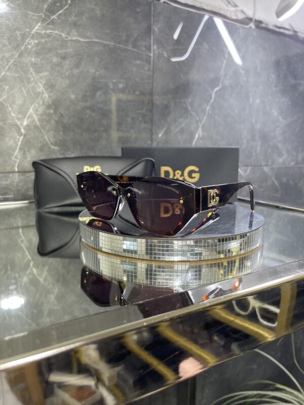 Dolcegabbana Leopar çerçeve çok renkli cam 548