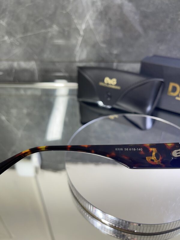 Dolcegabbana Leopar çerçeve çok renkli cam 548