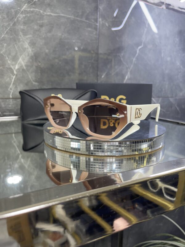 Dolcegabbana Geometrik Beyaz çerçeve Kahve cam 547