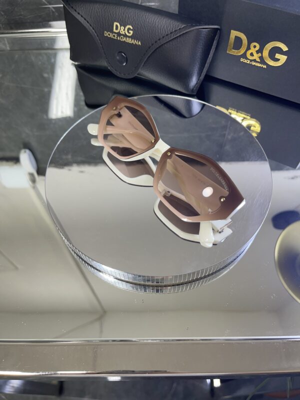 Dolcegabbana Geometrik Beyaz çerçeve Kahve cam 547