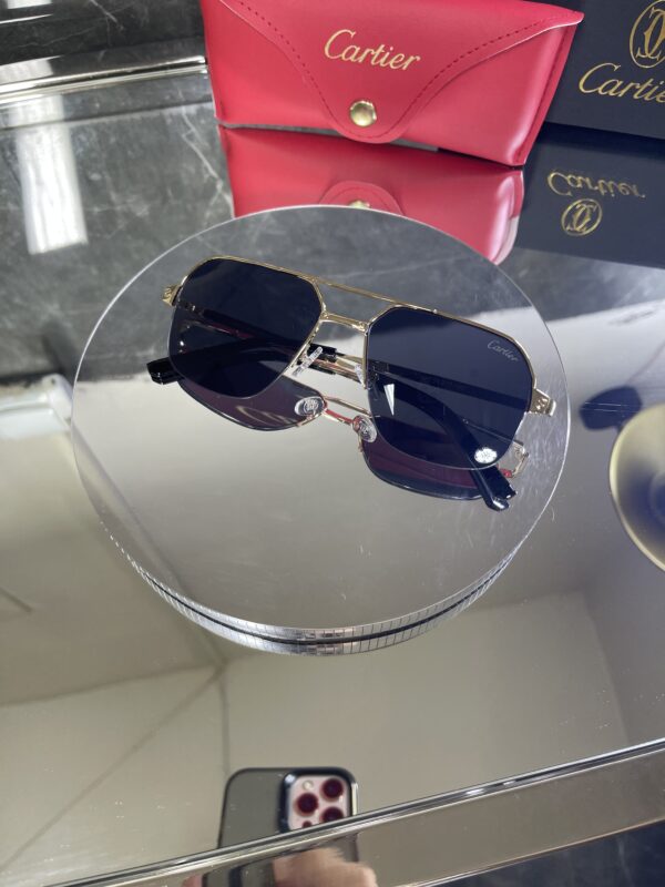 Cartier Gold çerve Siyah cam 587