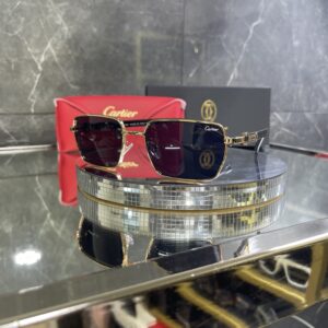 Cartier ahşap Detay Gold çerçeve Siyah cam 586