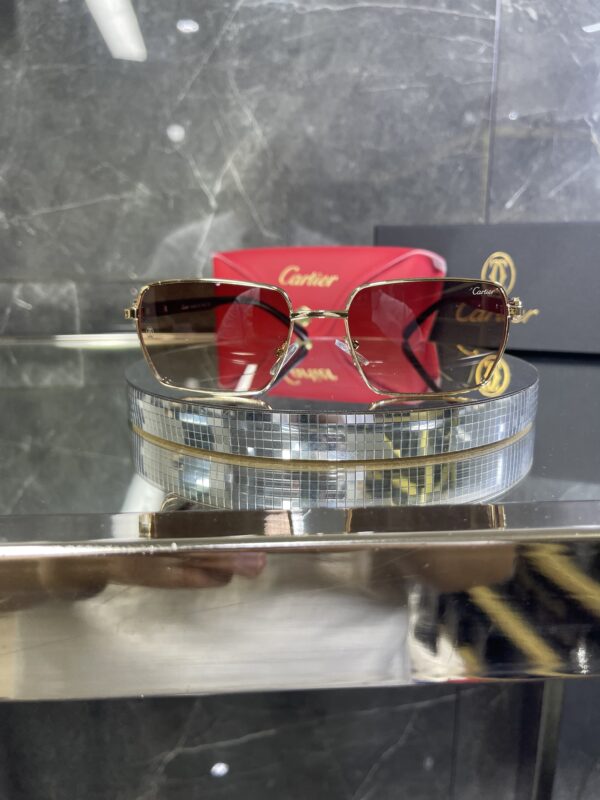 Cartier Ahşap detay Kahve cam 584