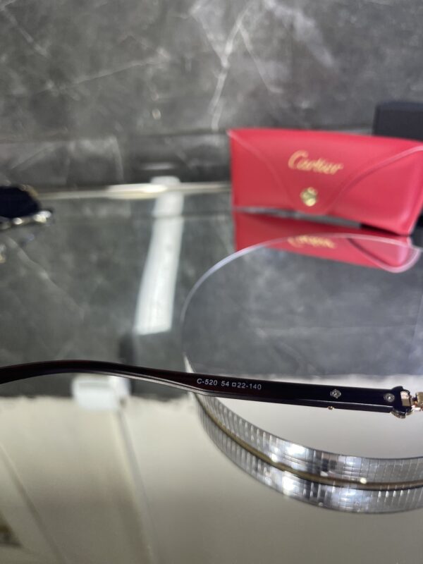 Cartier Ahşap detay Kahve cam 584