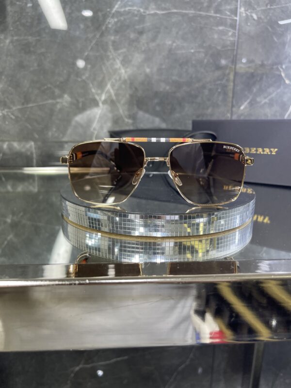 Burberry Ekose Detay Kahve cam 579